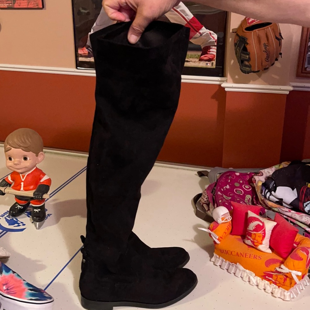 Kenneth Cole reaction over the knee black suede boots